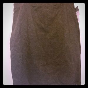 NWT Liz Claiborne Gray Knit Skirt